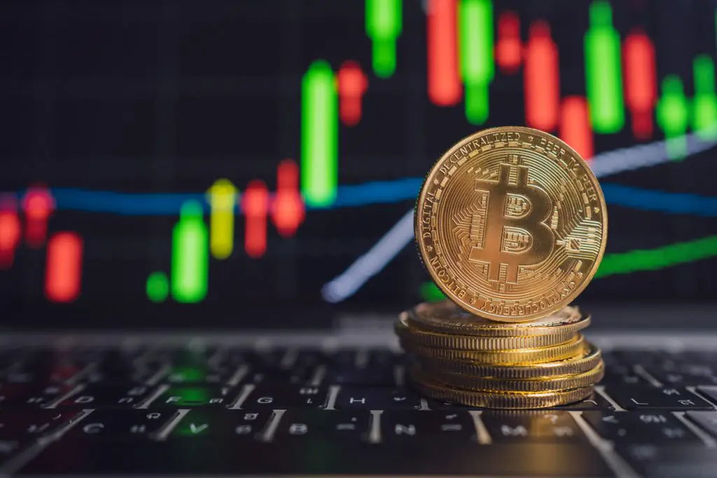 По какво се различава Cardano от Bitcoin?